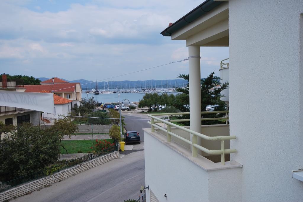 Nautica Apartments Betina  Exterior foto