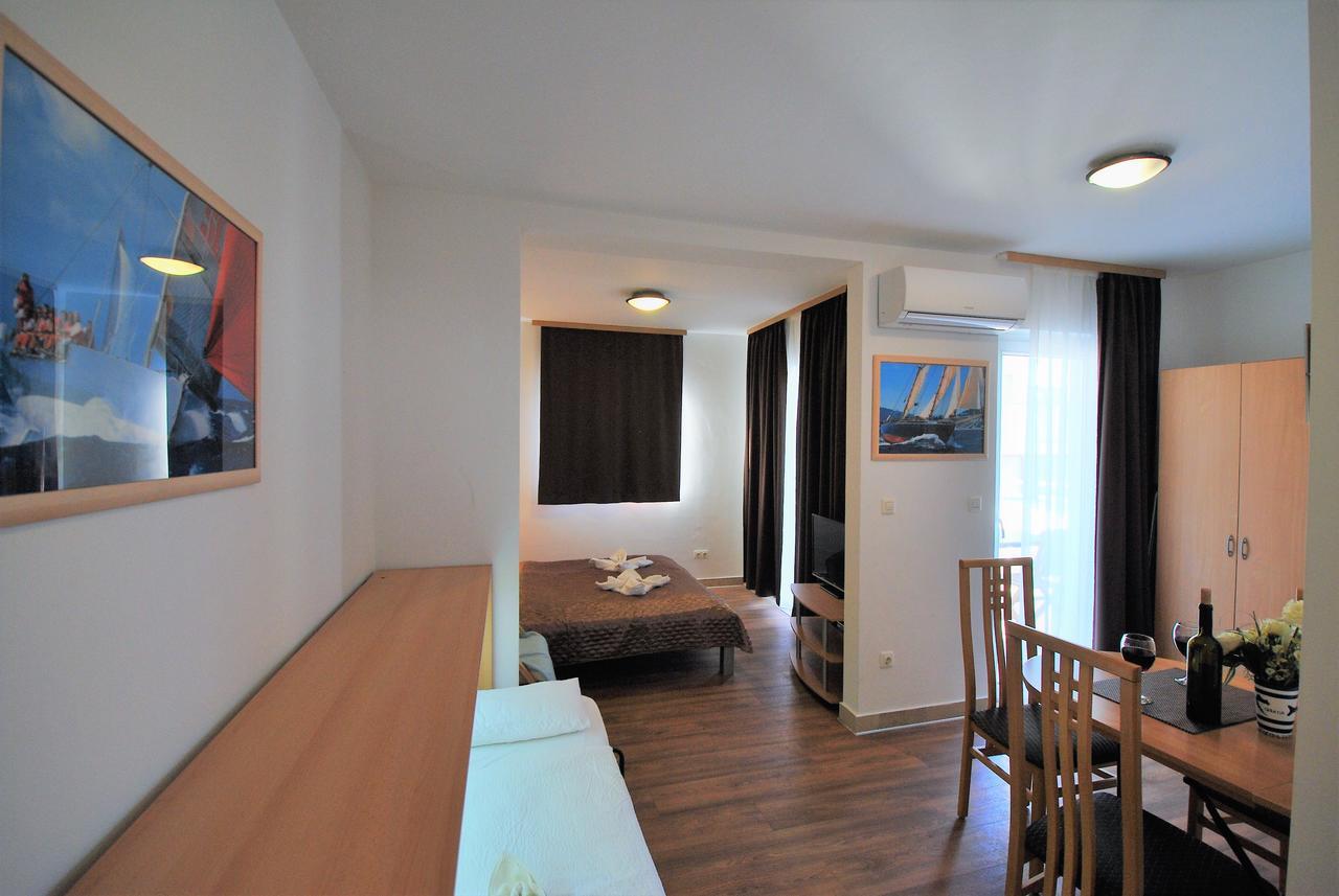 Nautica Apartments Betina  Exterior foto