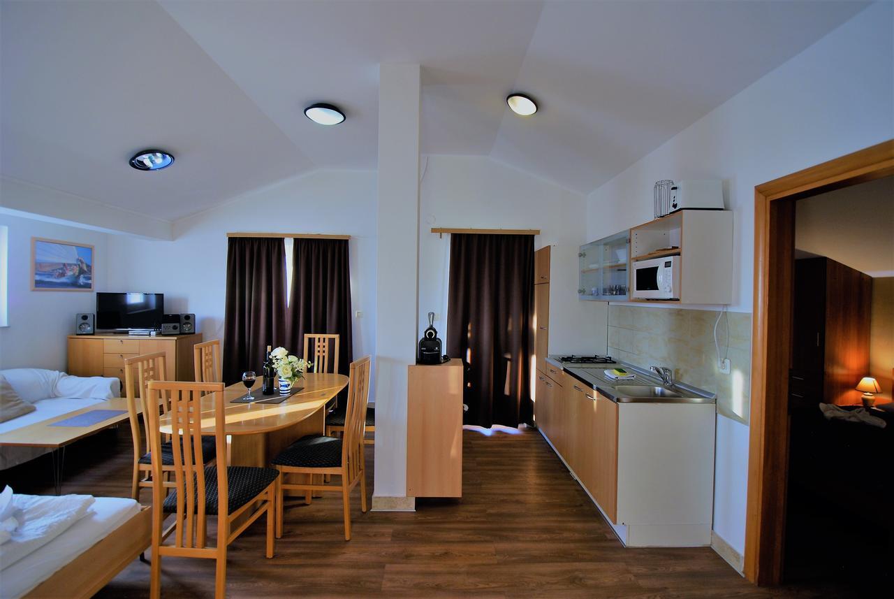Nautica Apartments Betina  Exterior foto