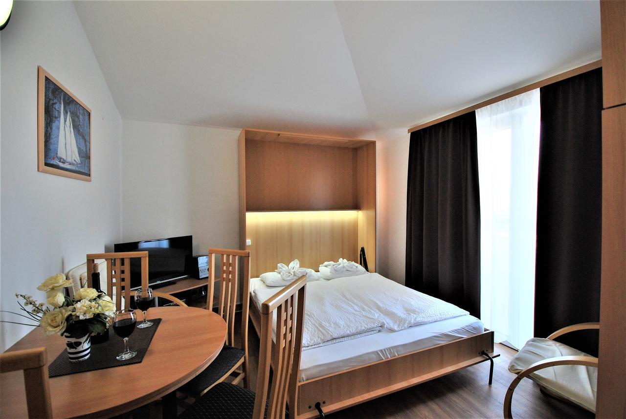 Nautica Apartments Betina  Exterior foto